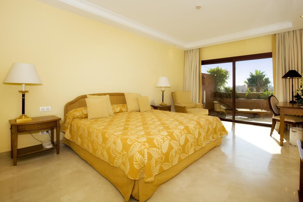 Bahía Beach Apartments Estepona Quarto foto